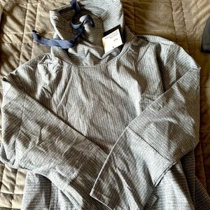 Senita going places pullover large new with tags